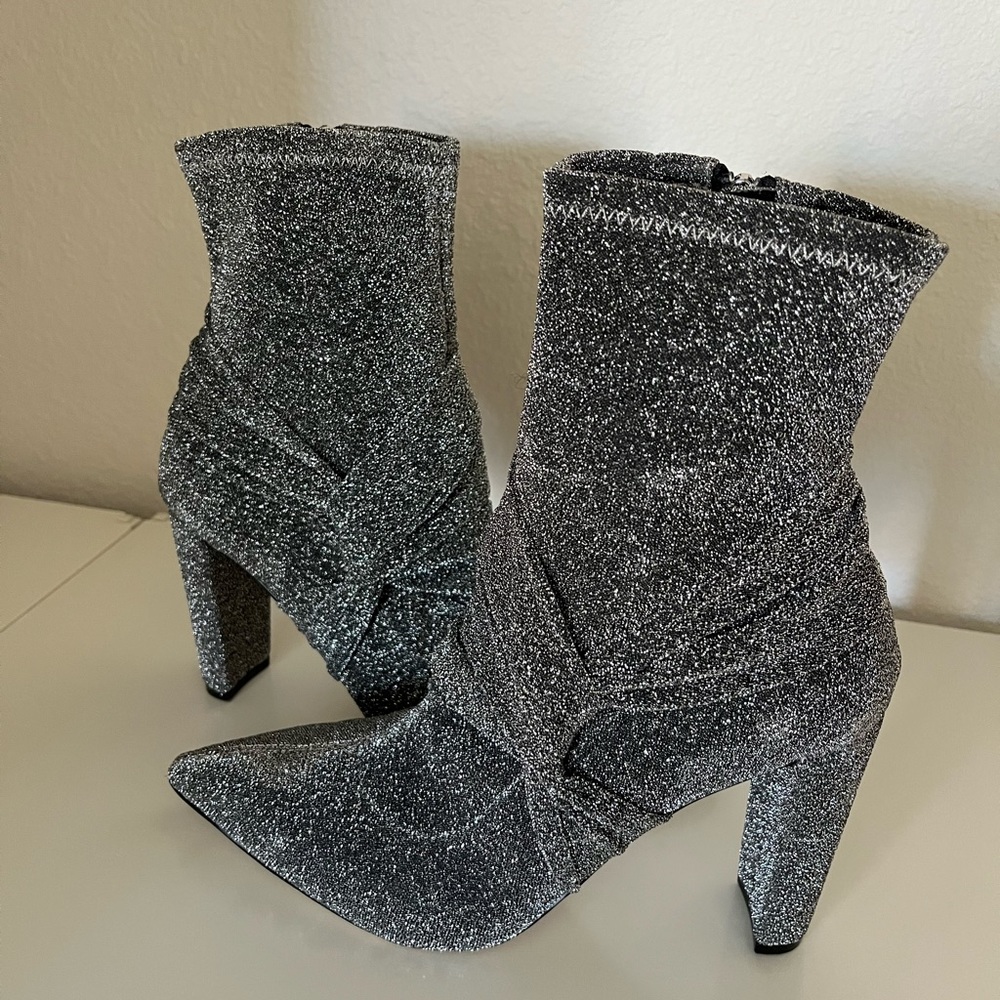 jewel badgley mischka romance sparkle stretch bootie silver